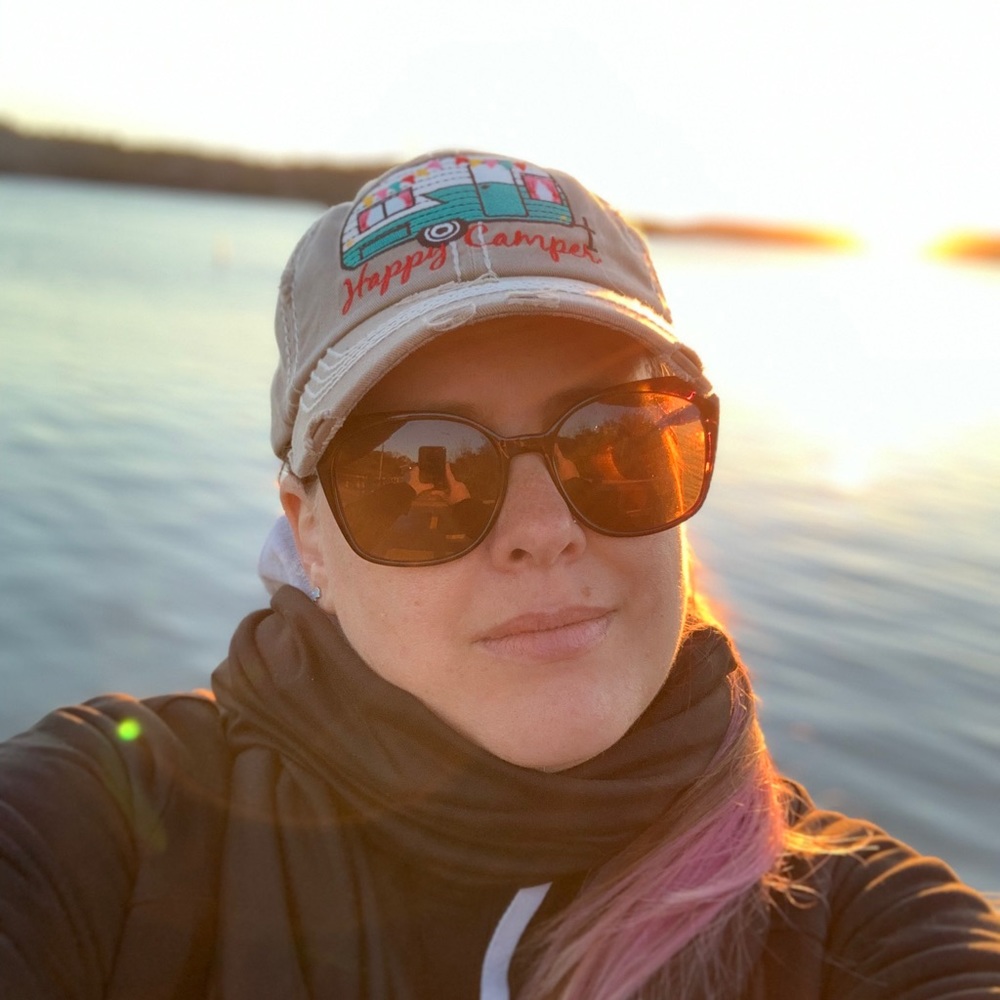 Meet your Posher, Renee